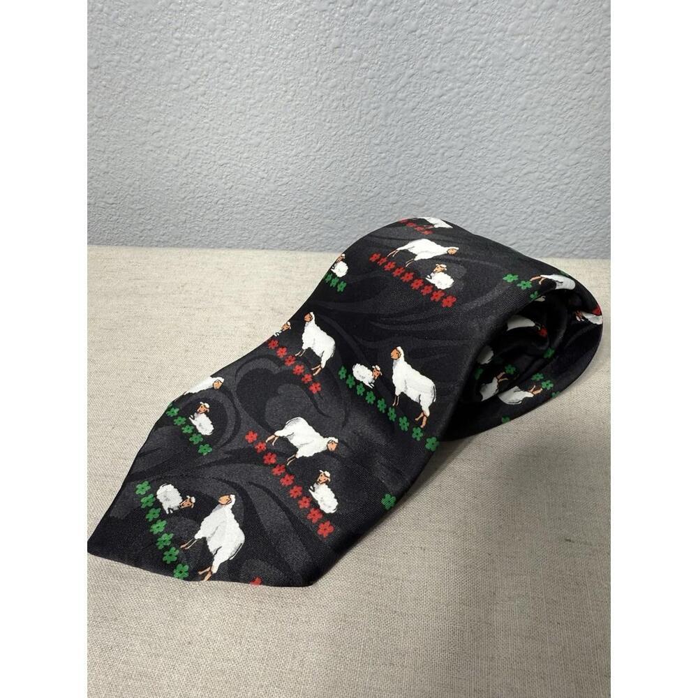 Lambs & Sheep Men's Necktie Farm Animal Ewe Ram‎ Lamb Farmer Black Neck Tie